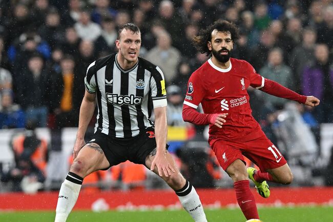 Màn đụng độ Newcastle vs Liverpool